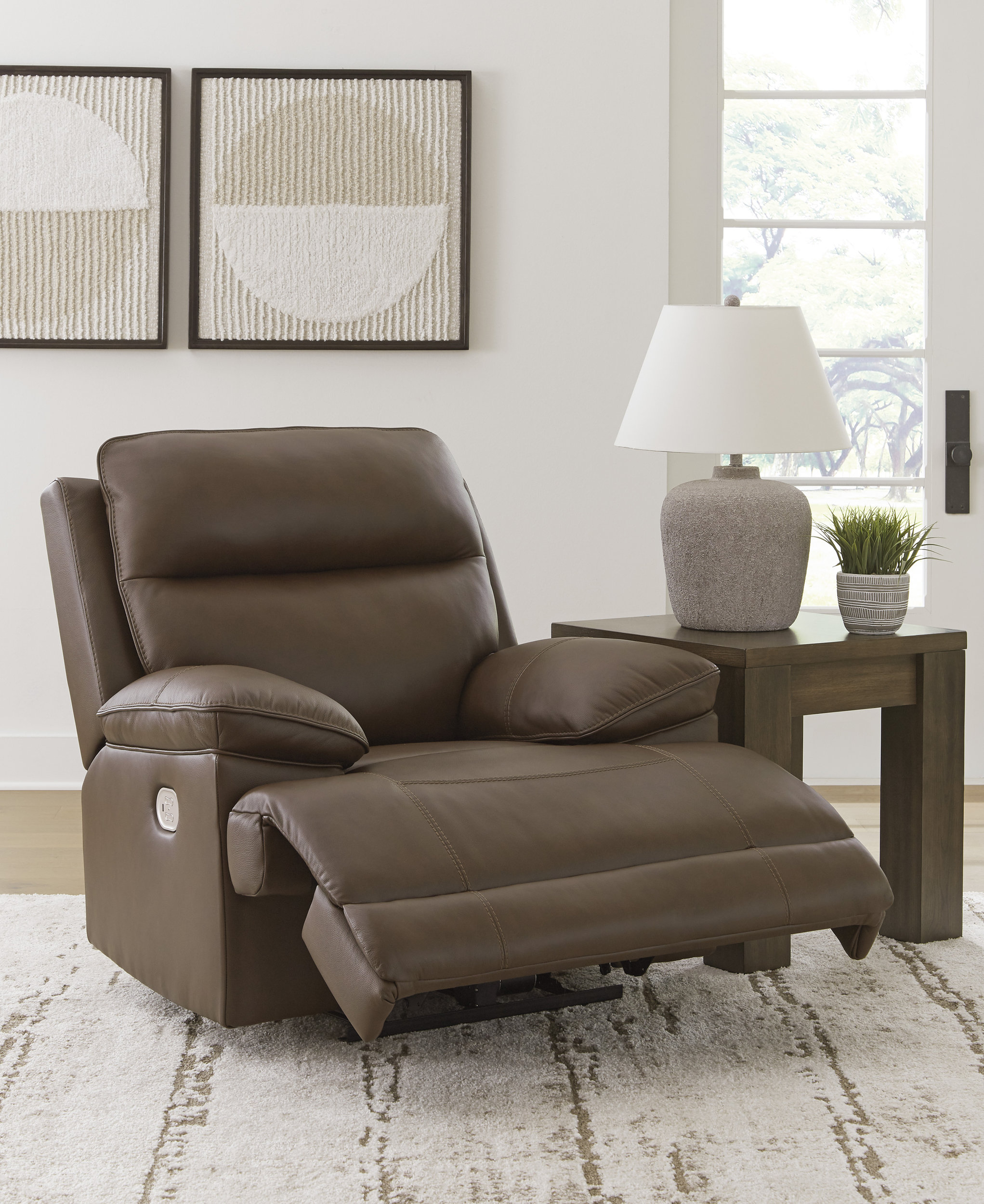 VonRyan Leather/PVC Power Recliner w/Adjustable Headrest