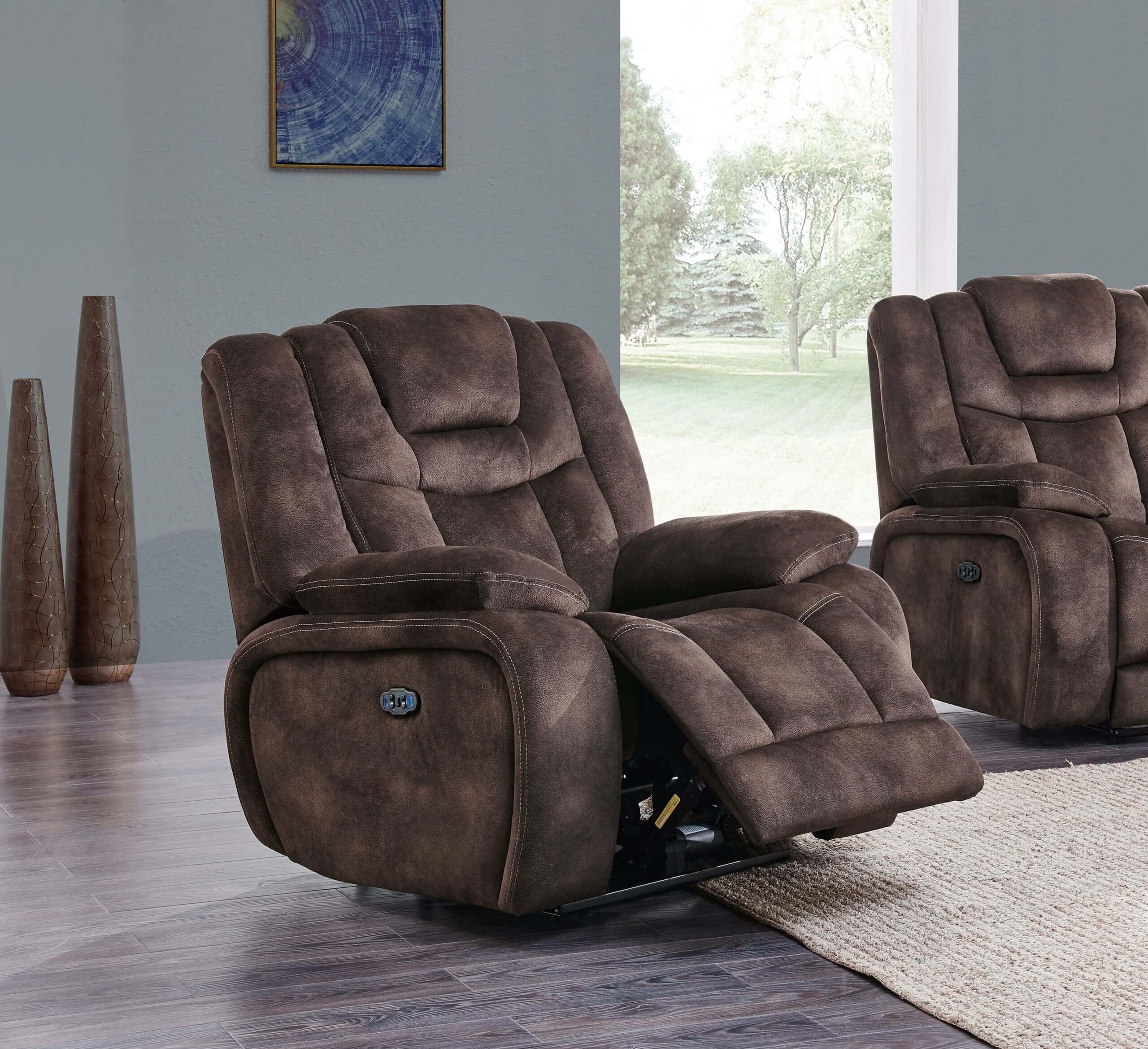 U1706 Power Recliner w/Power Tilt Headrest & USB Port