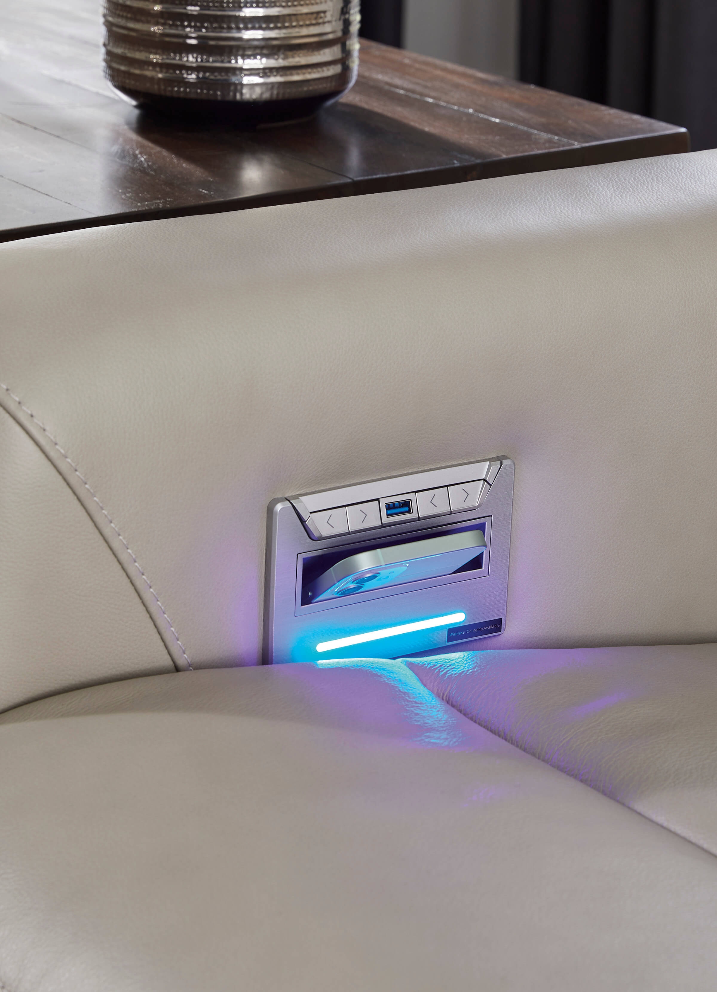 Battleville Power Recliner USB Port Point
