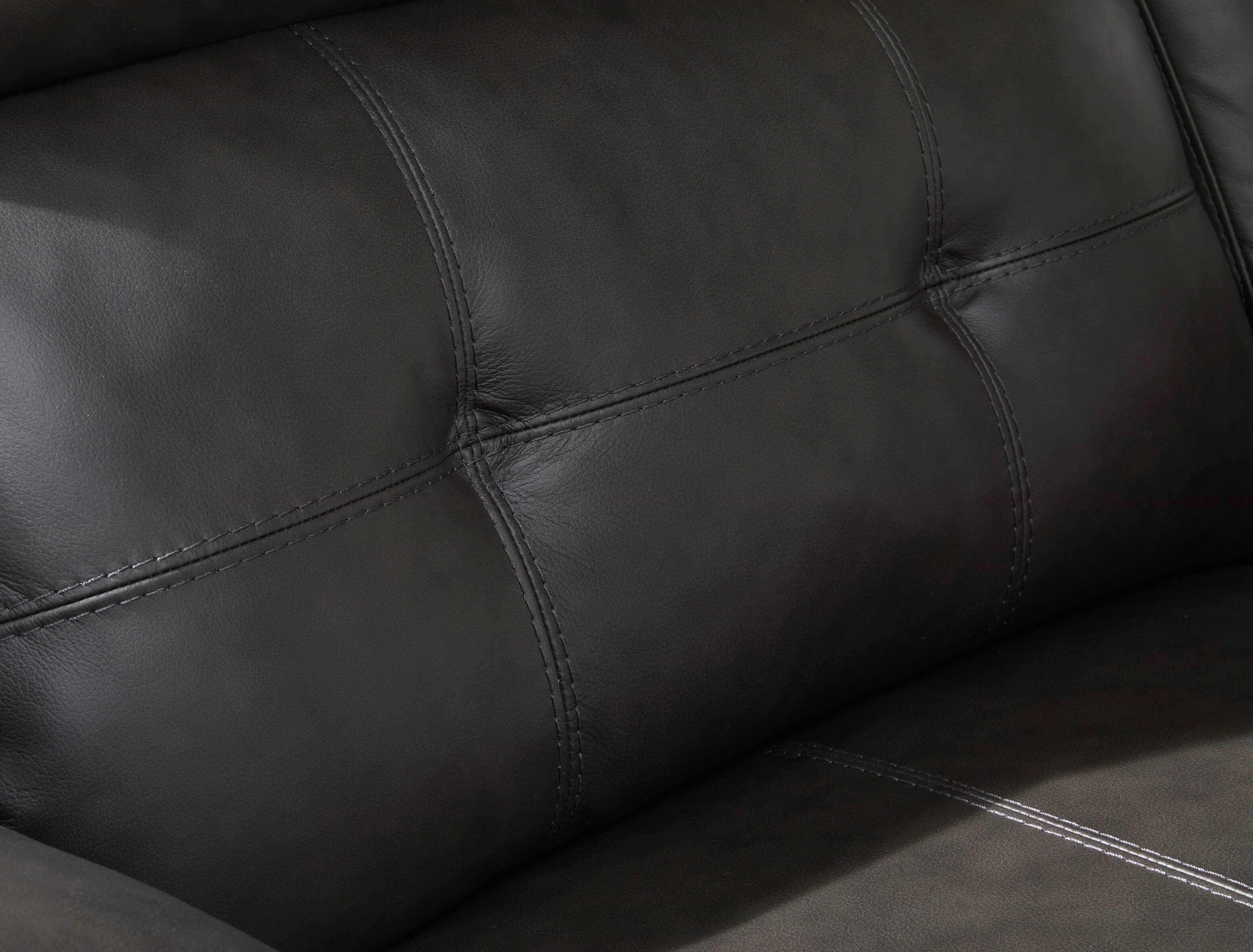 Mackie Pike Leather