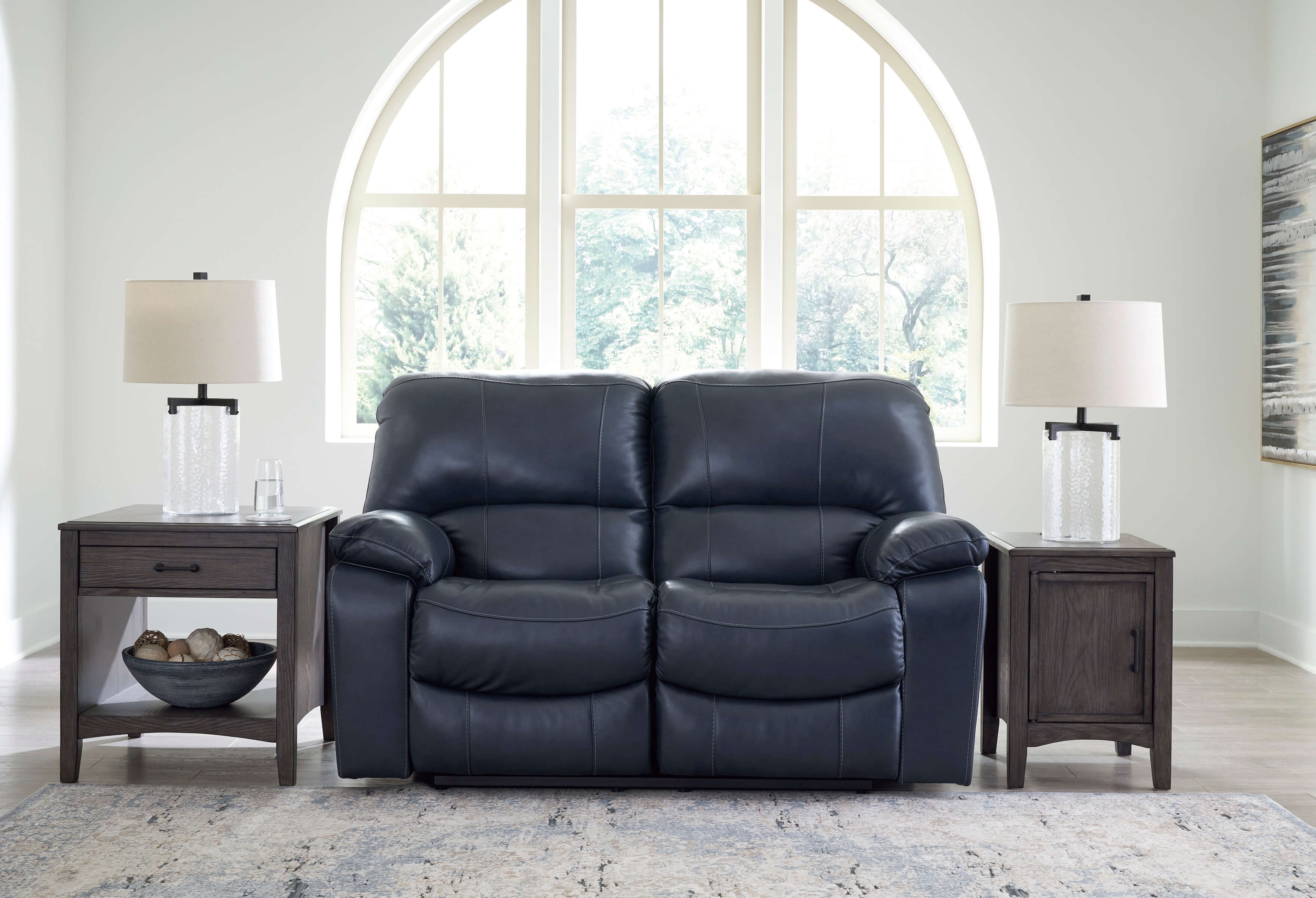 Leesworth Loveseat