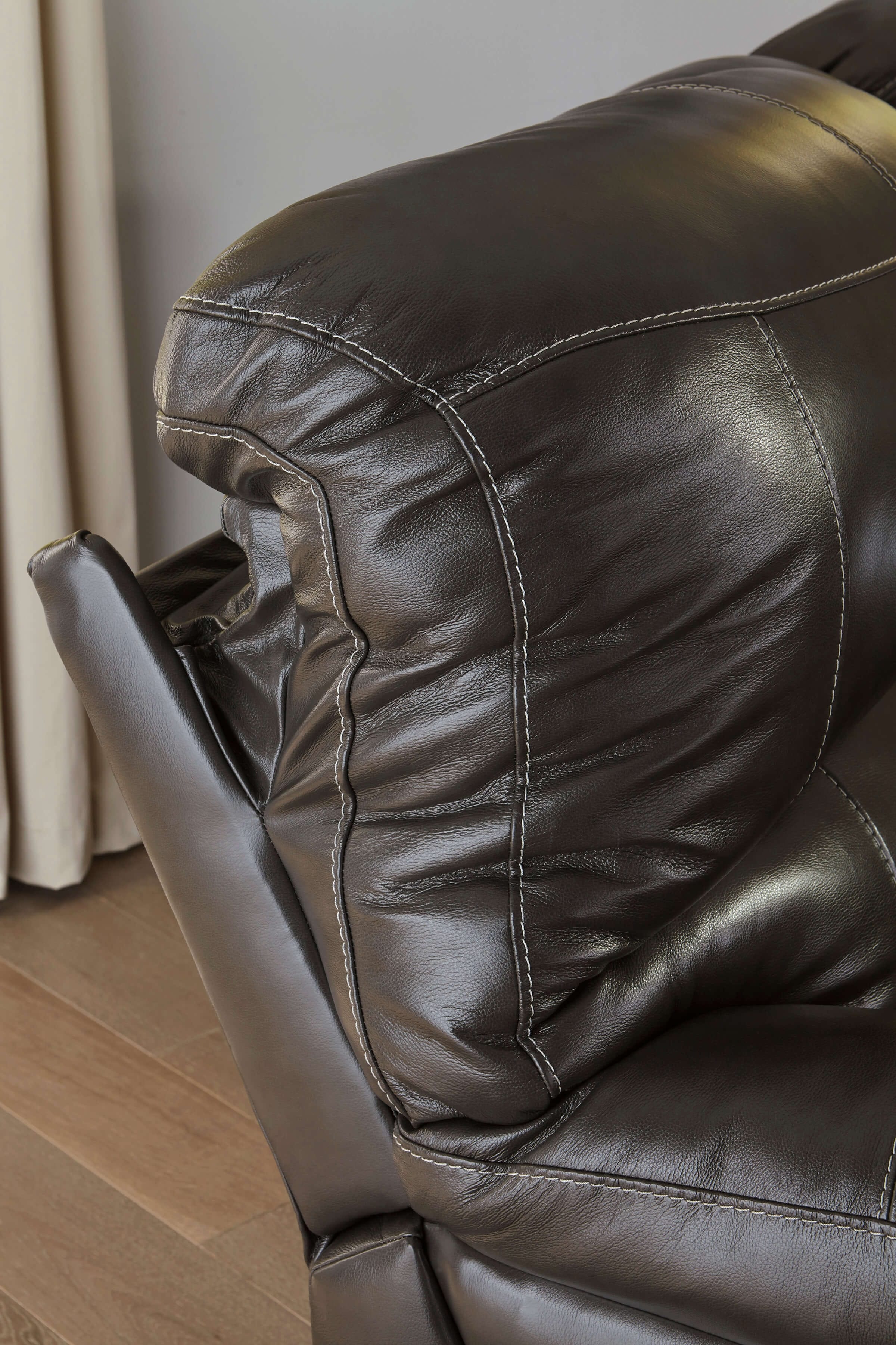 hallstrung power recliner