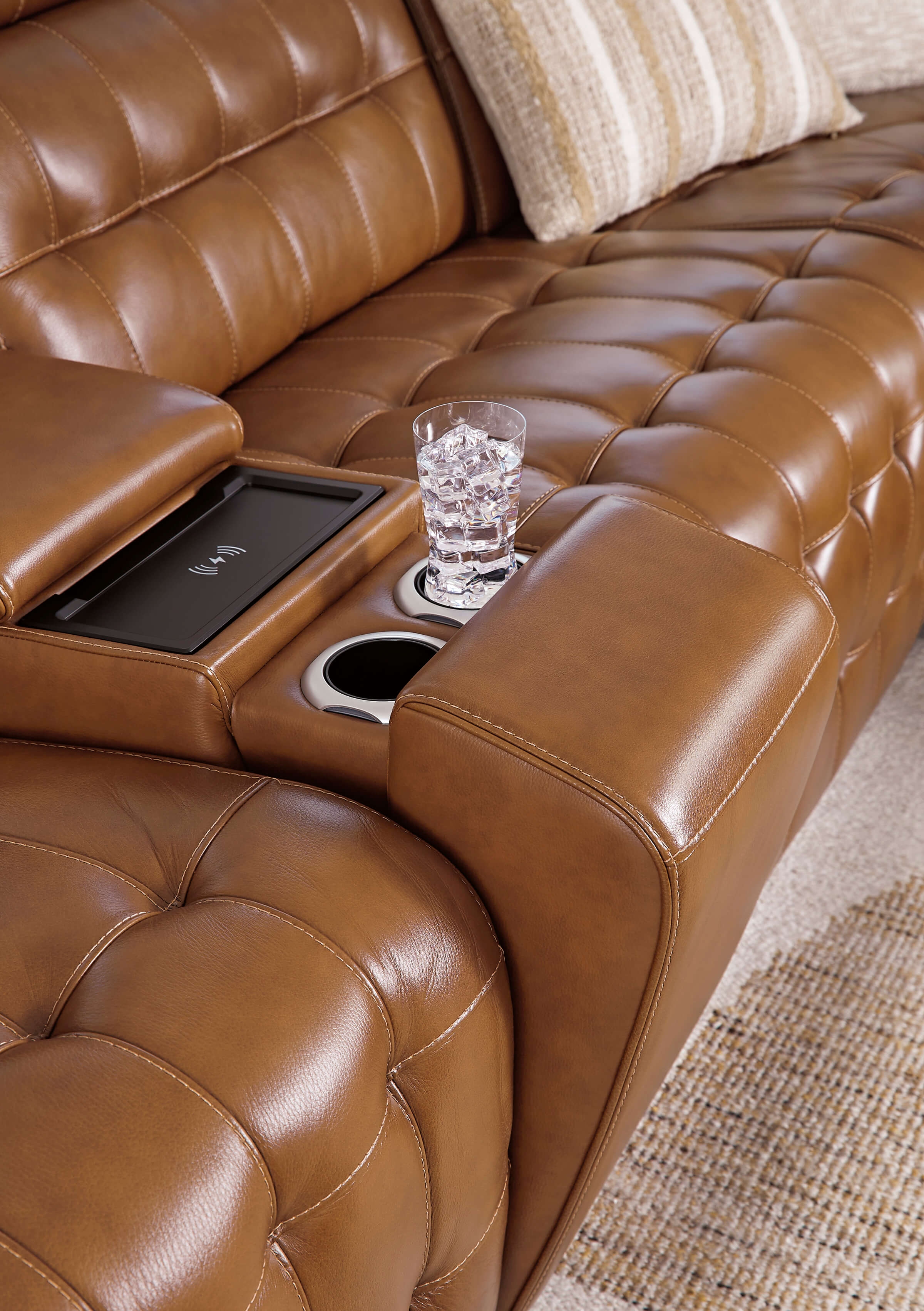Temmpton Leather Loveseats