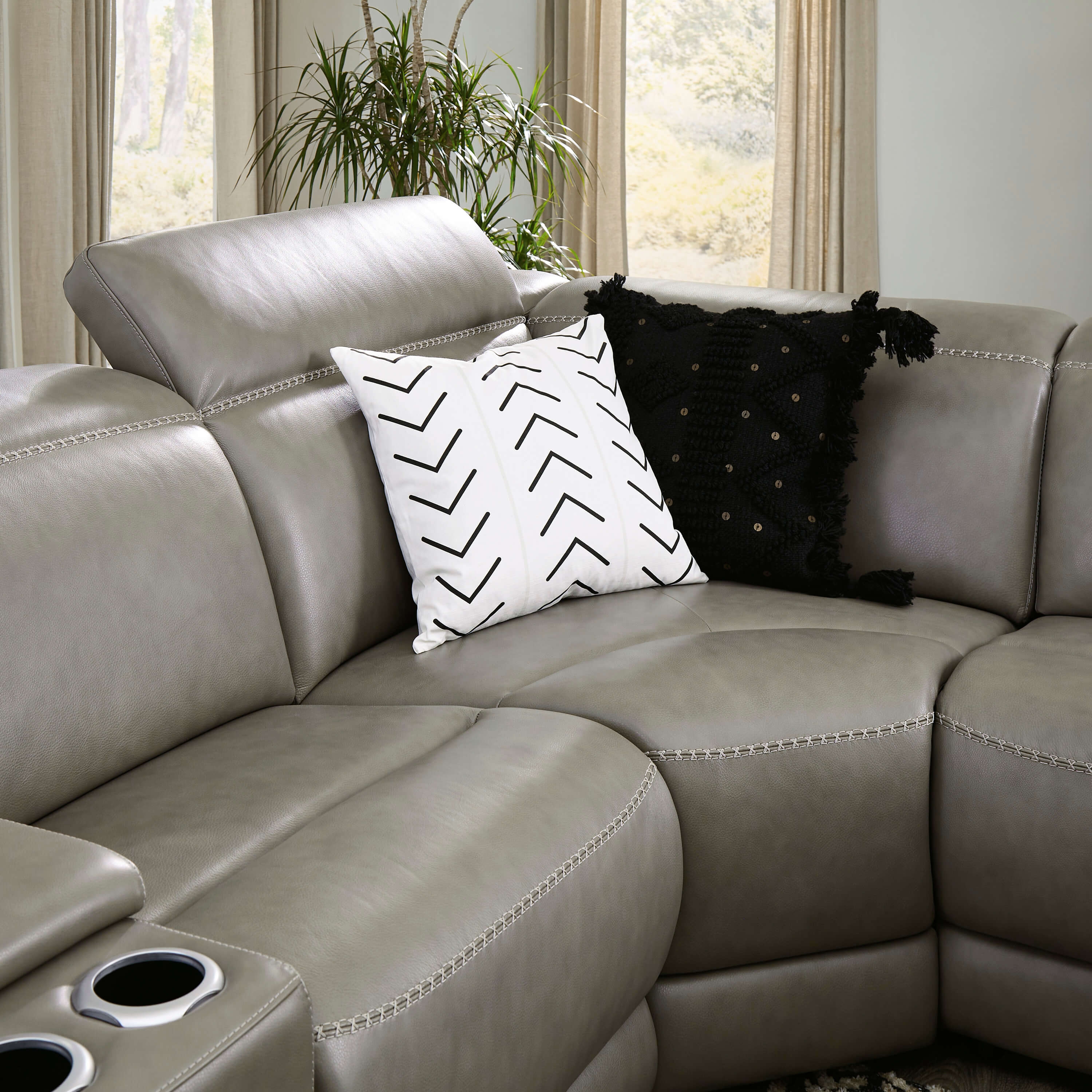 Correze 5-Piece Leather Power Reclining Sectional w/Right Chaise