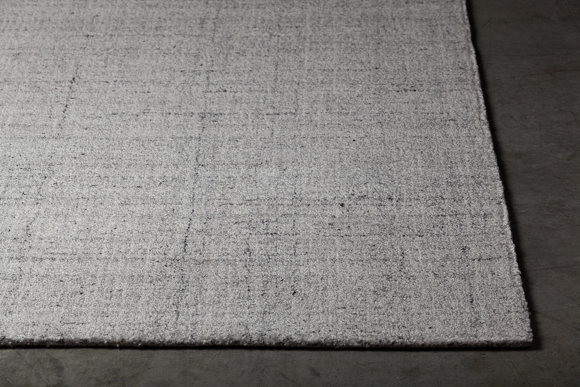 Uma Viscose Rectangular Handmade Rug, 7'9" x 10'6"