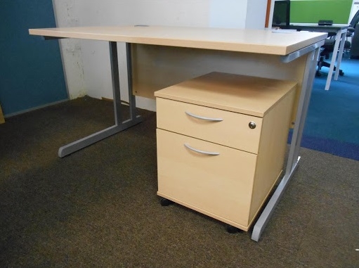 Optima C 55.1" Cantilever Office Desk