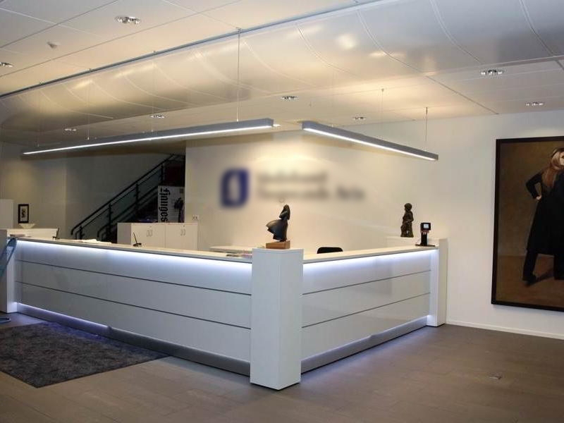 MDD Valde 114"x114" Corner Reception Desk