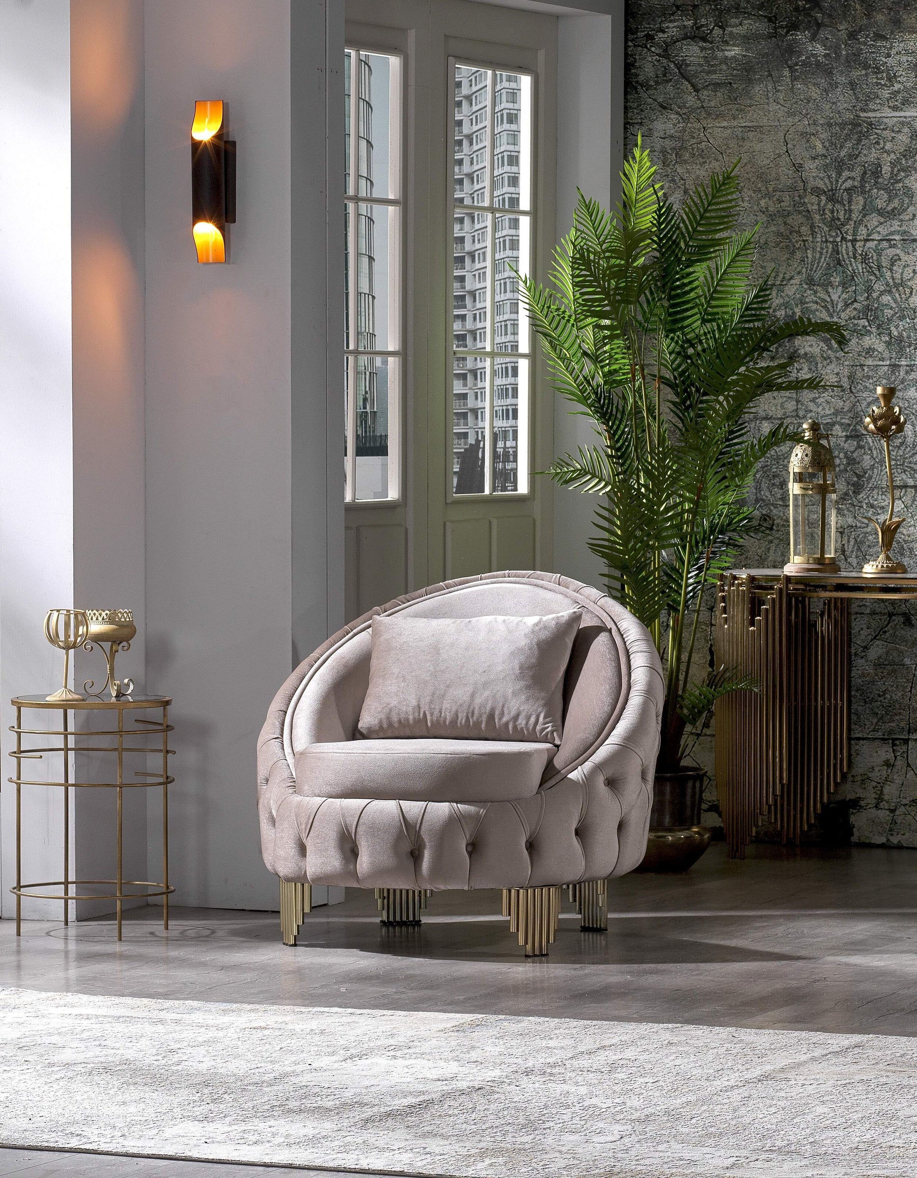 Vanessa Tufted Velvet Chair