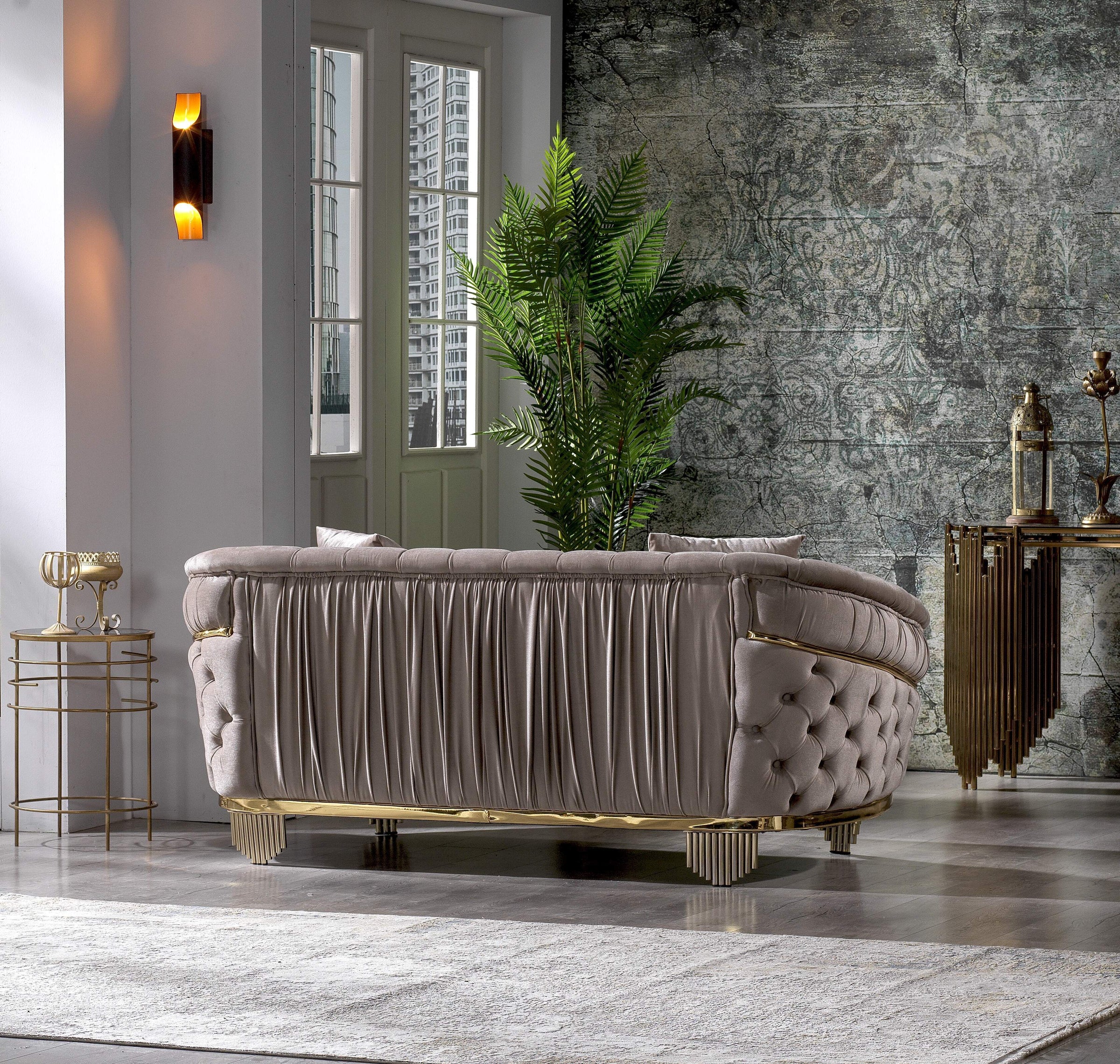 Vanessa Tufted Velvet Chair
