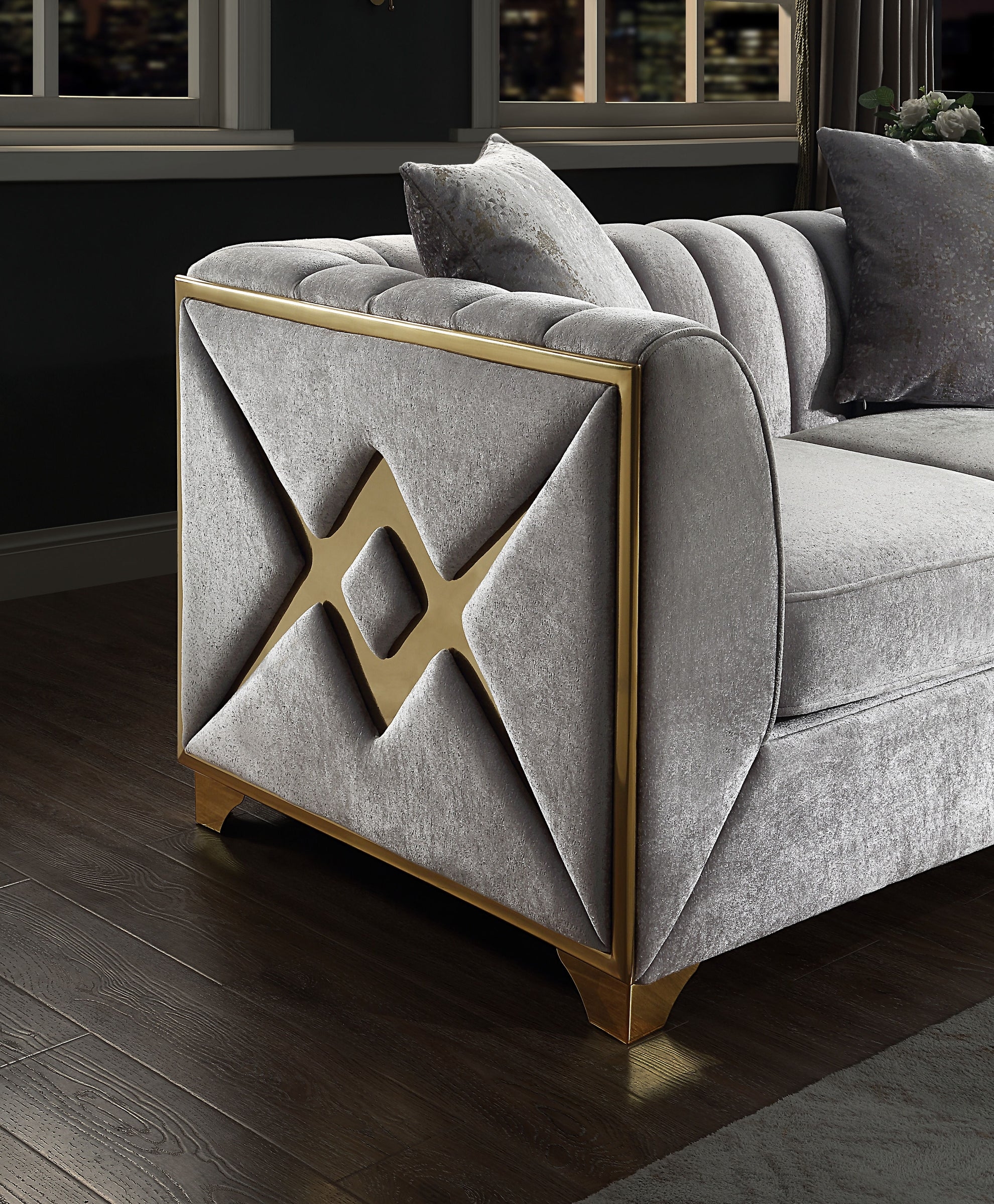 Sofas & Couches