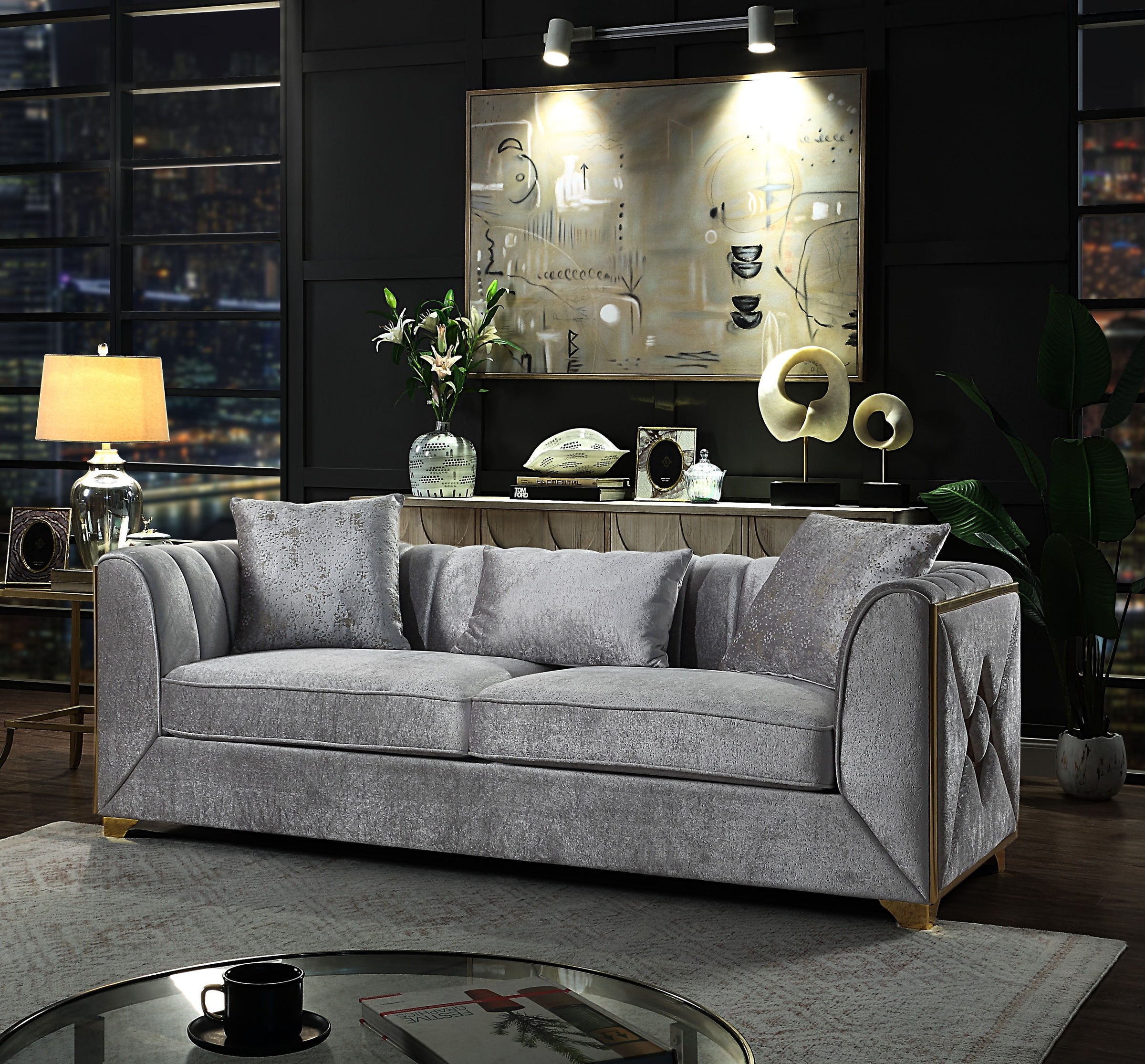 Velencia Contemporary Style