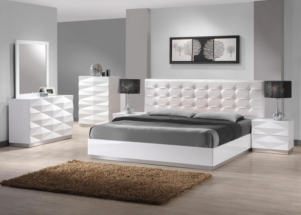 Verona Modern Leatherette 3D Platform Bedroom Set - Thumbnail 2