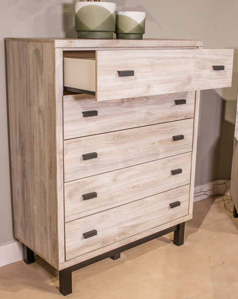Vessalli MDF Panel Bedroom Set w/Extensions