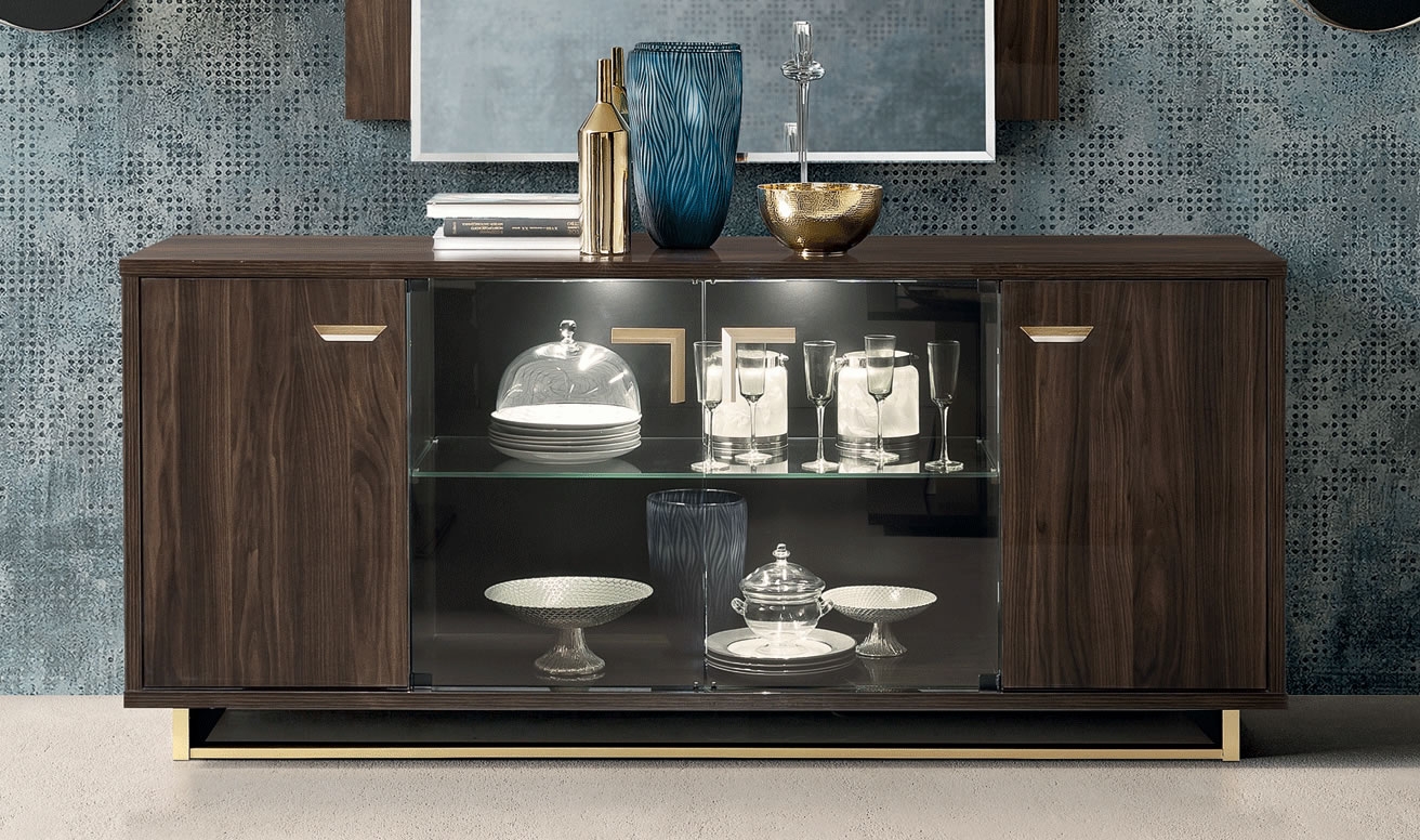 Volare 4-Door Buffet