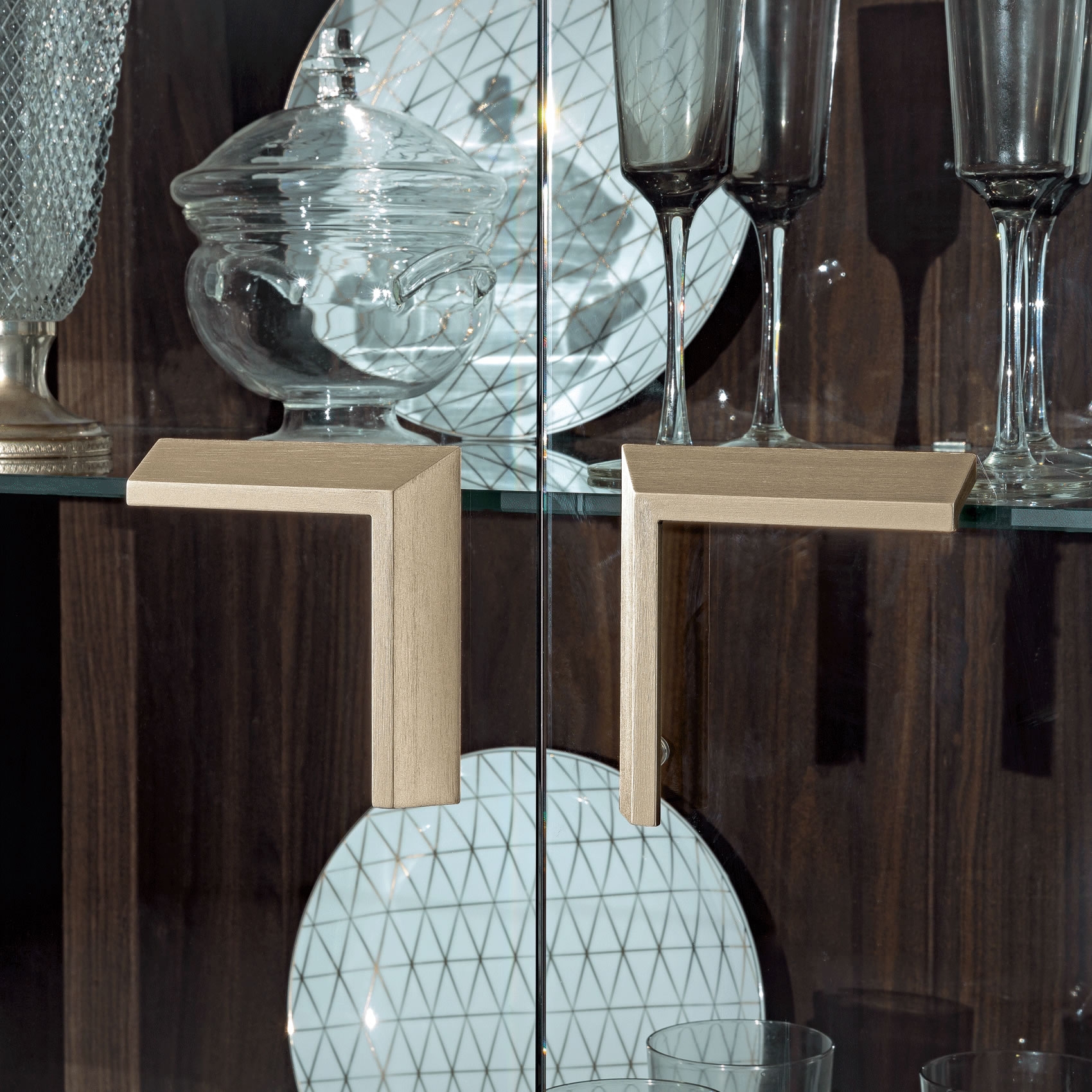 Volare 2-Door China Cabinet