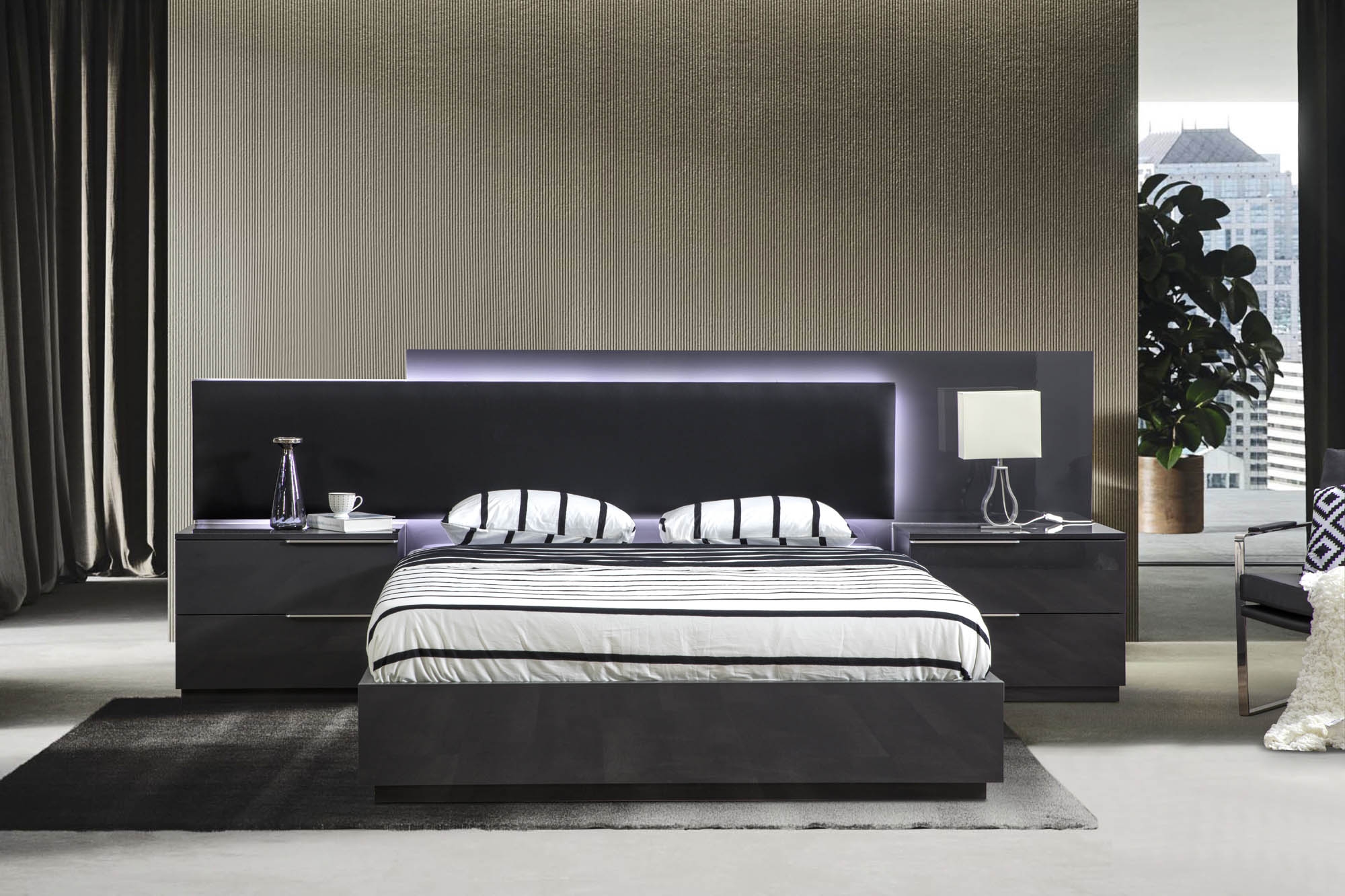 Warsaw Glossy Platform LED Bedroom Set