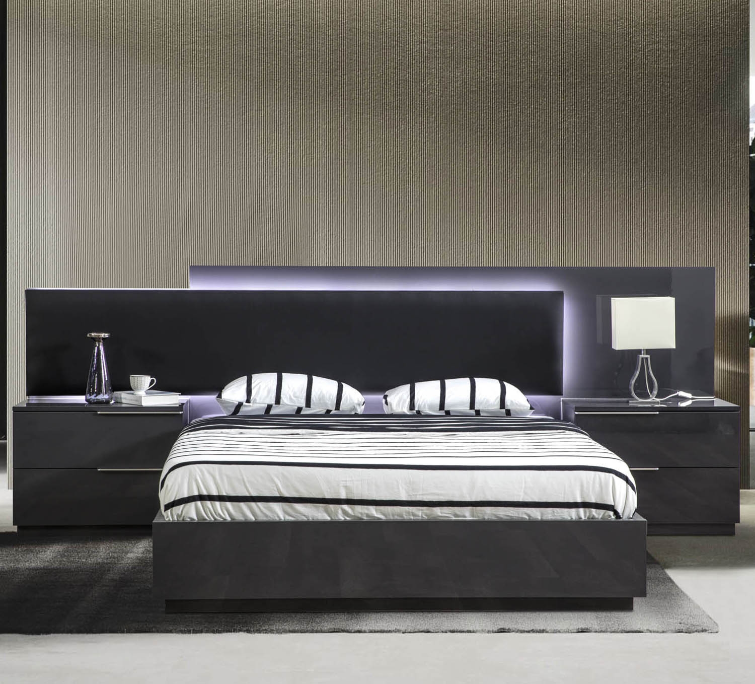 Warsaw Glossy Platform LED Bedroom Set