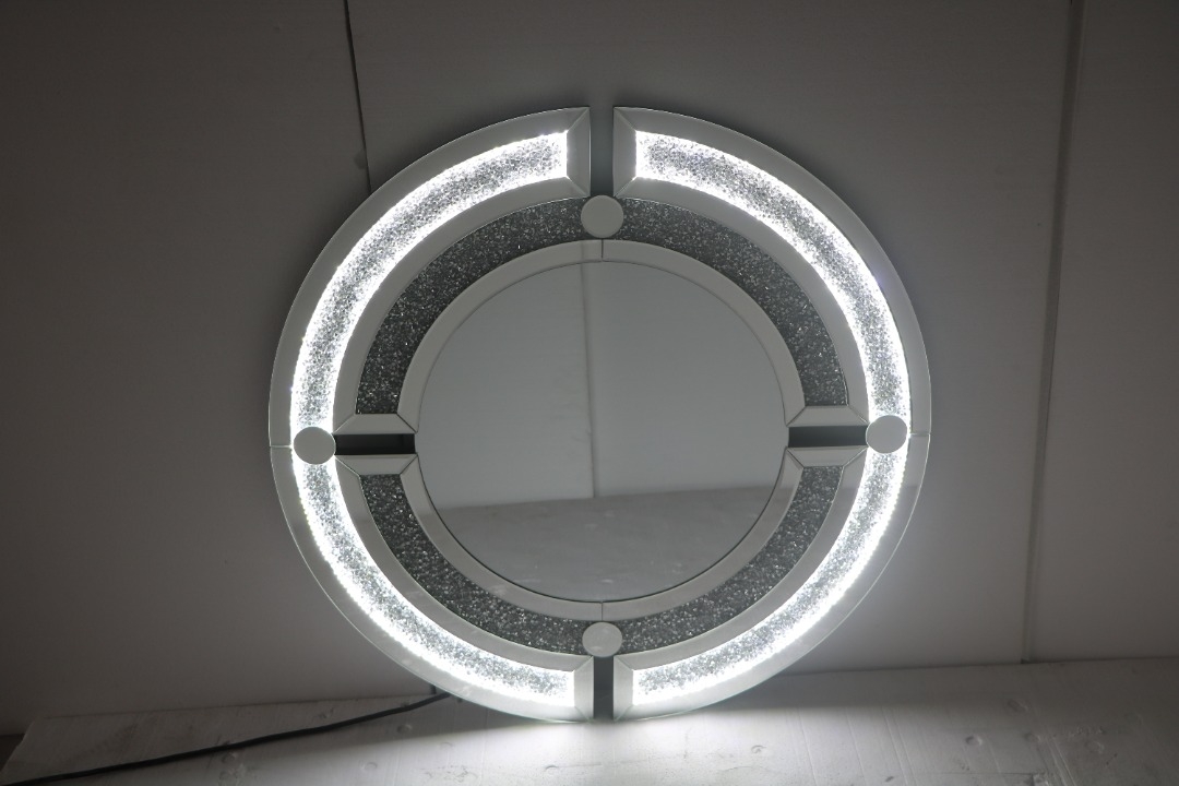 SM Round Wall Mirror w/LED Lighting