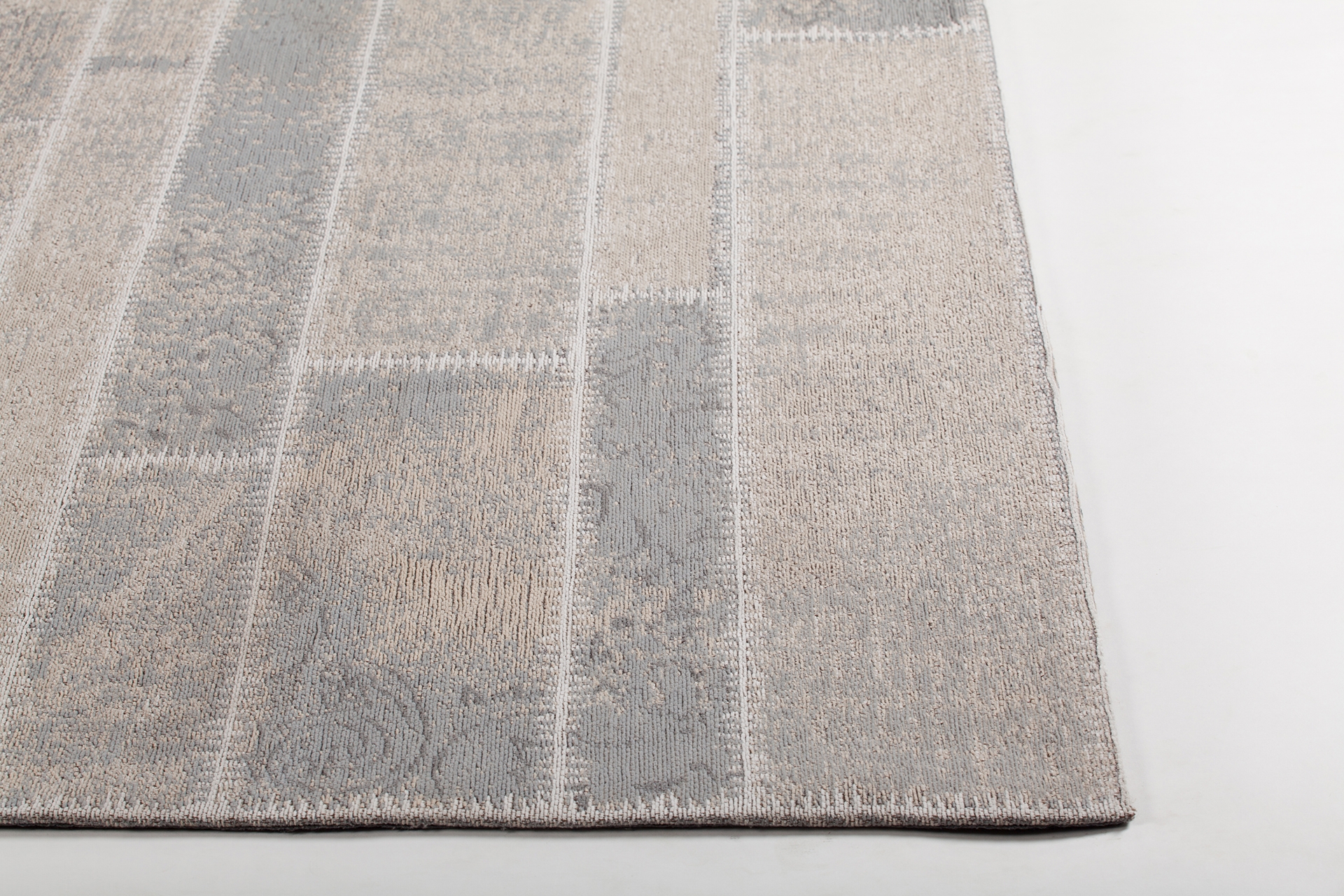 Willa Cotton/Polyester Rectangular Handmade Rug, 5' x 7'6"