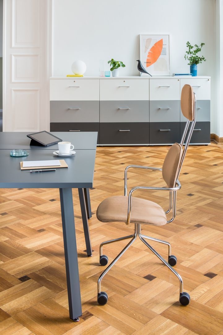 OGI_A Office 4-Person Desk Bench