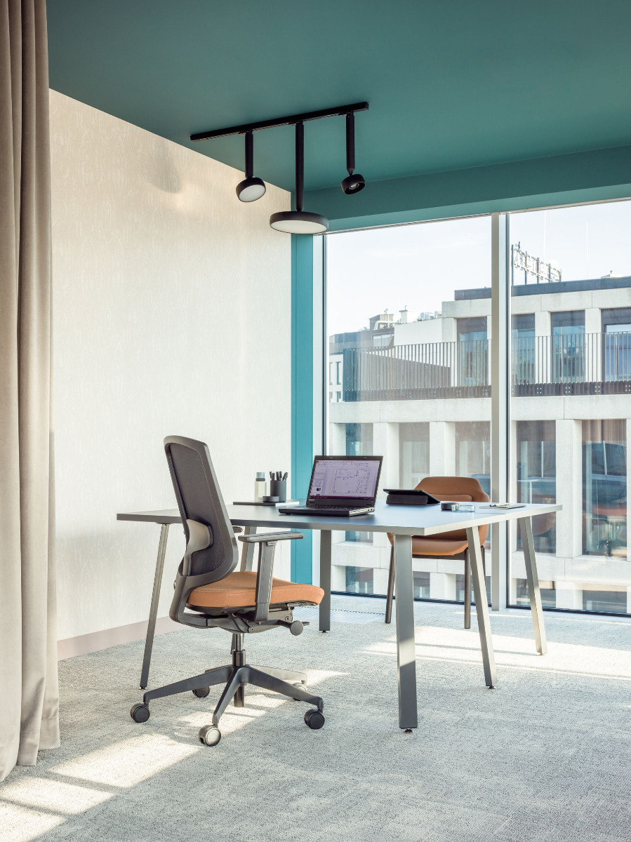 Ogi A Office Straight 2-Desk Bench