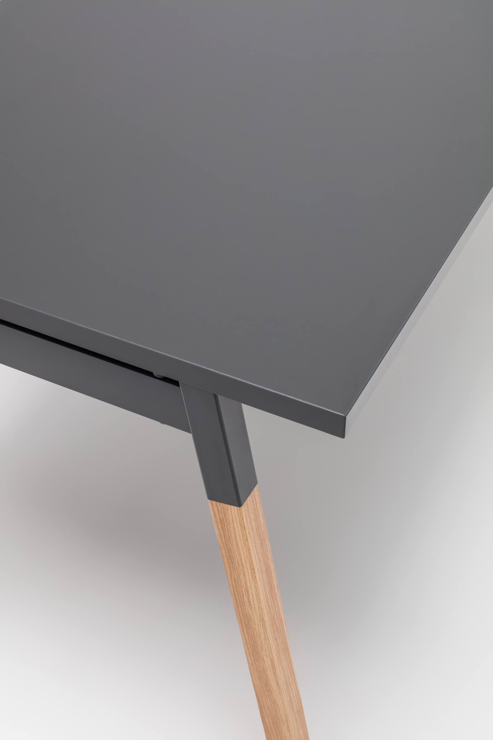 OGI W Straight Rectangular Office Desk
