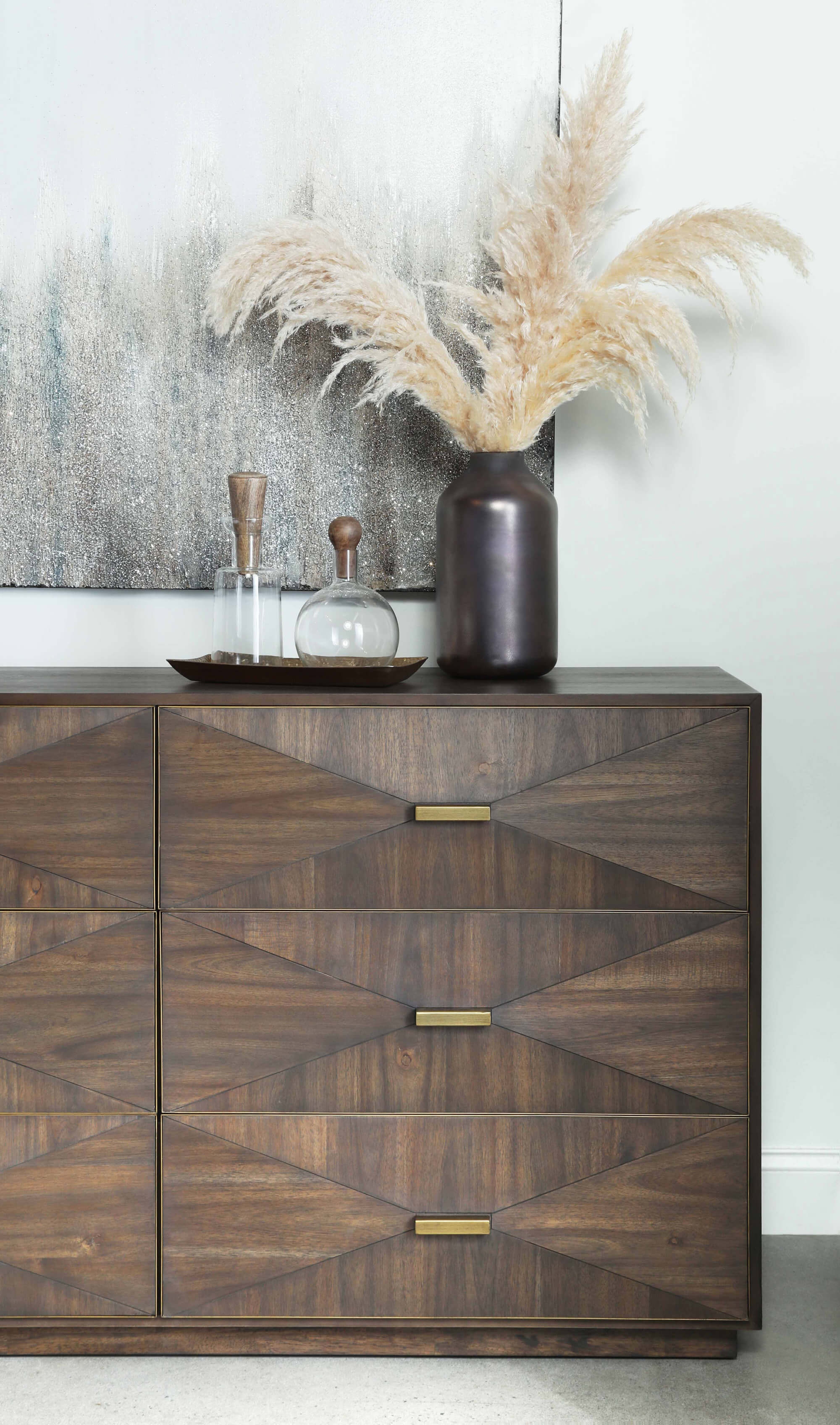 Wynn Wood Double Dresser w/6 Drawers