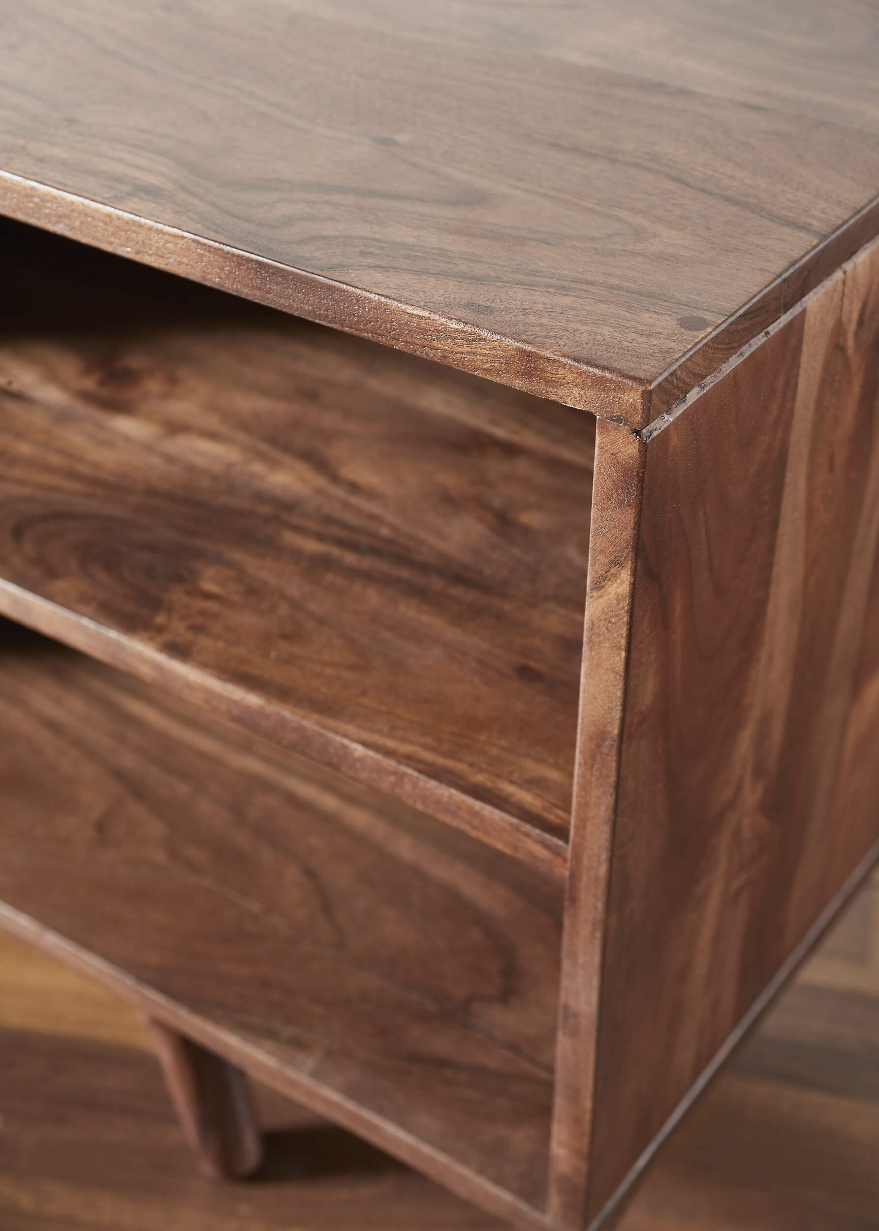 Honeycomb 57" TV Unit