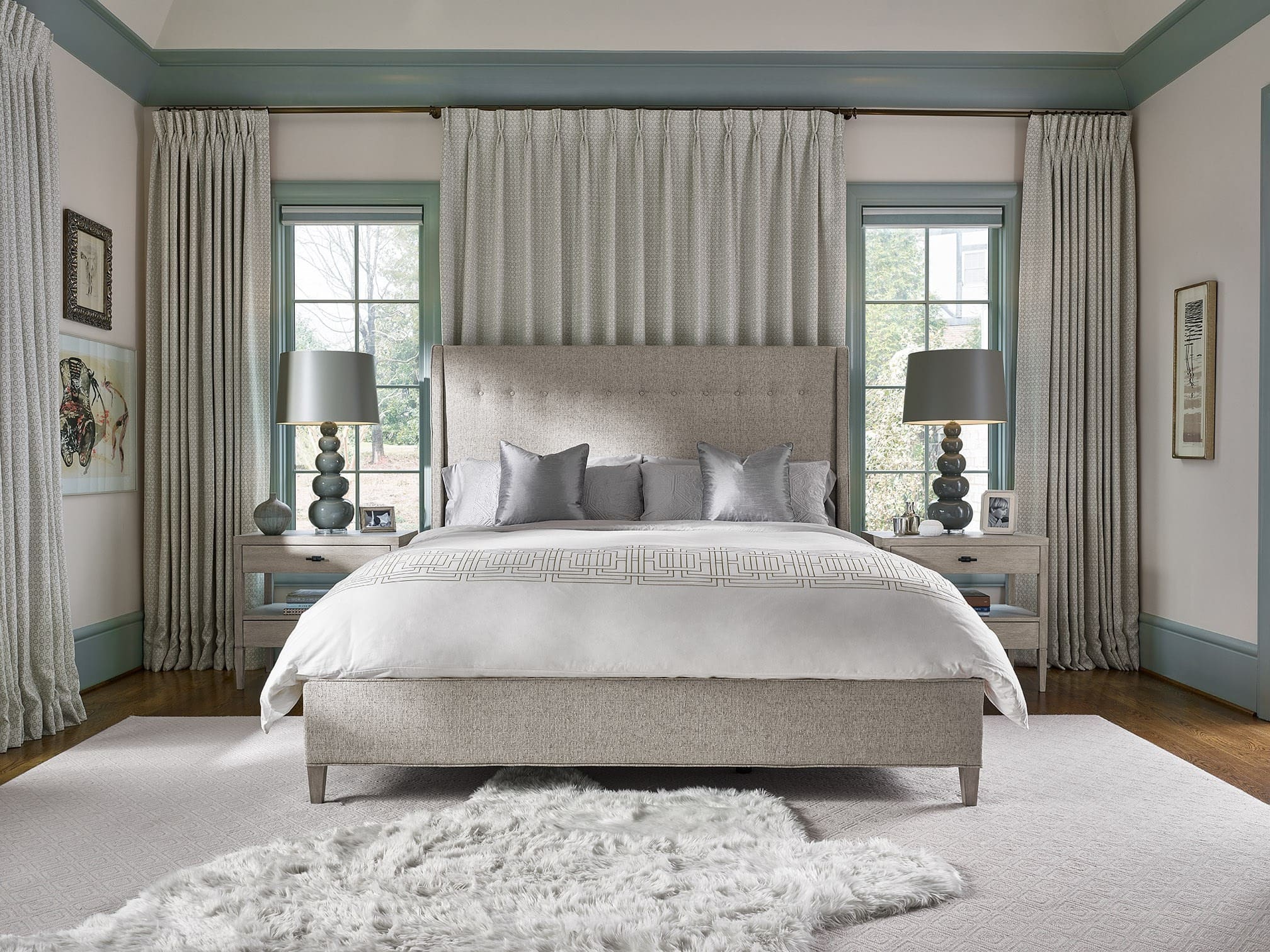 Midtown Fabric Panel Bed, Queen Size